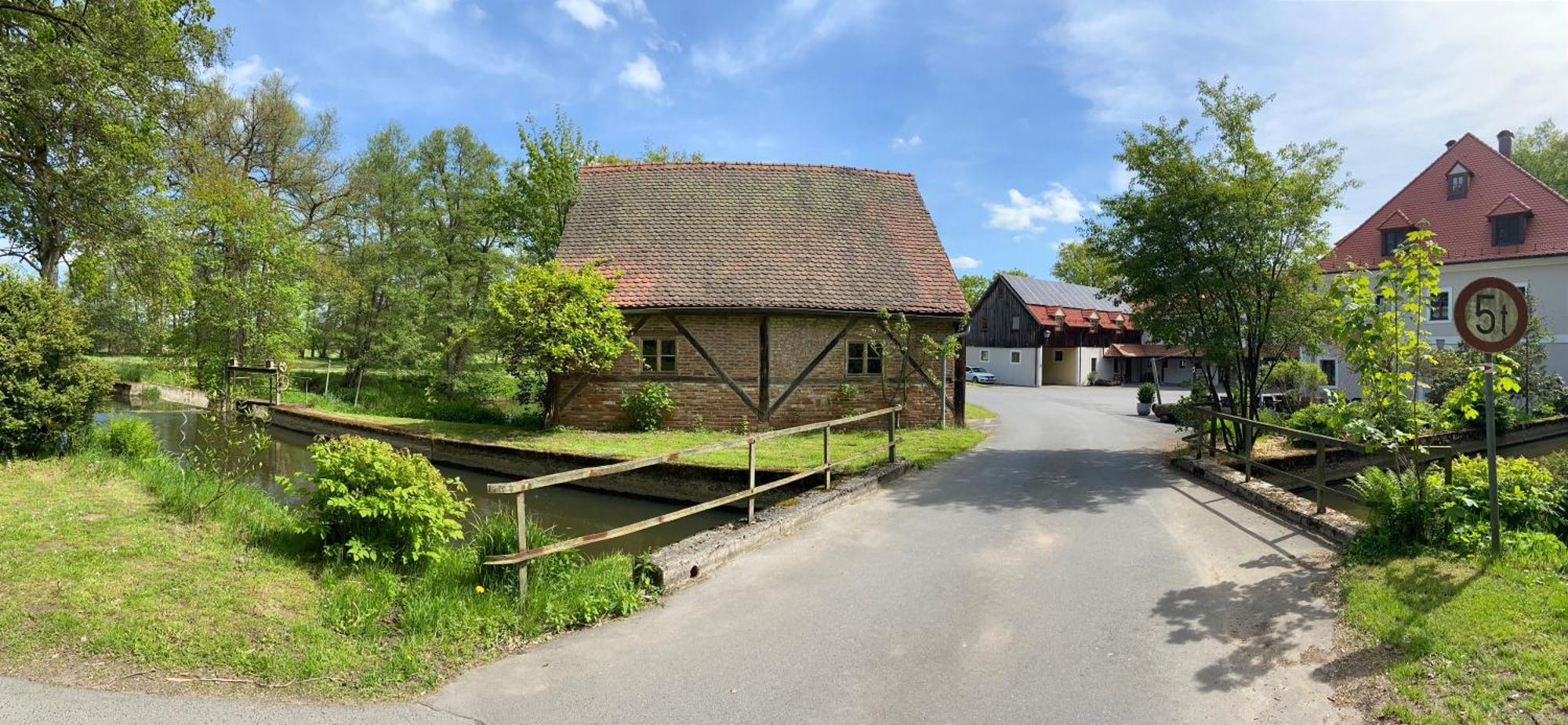 Landhotel Kahrmuehle Pressath Bagian luar foto