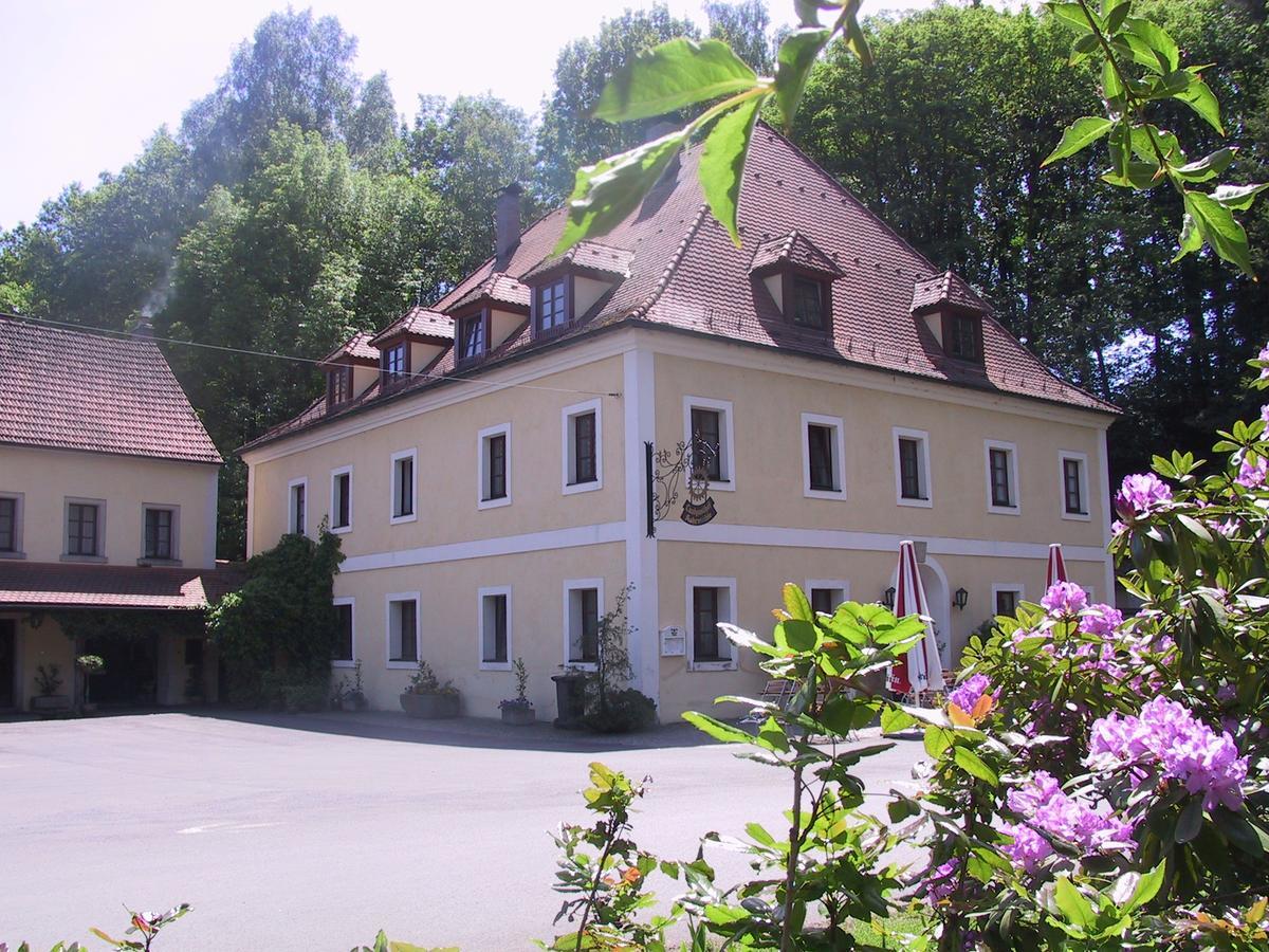 Landhotel Kahrmuehle Pressath Bagian luar foto